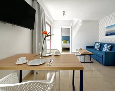 Broncemar Beach Suites - 52
