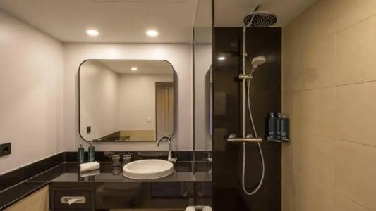 DoubleTree by Hilton Berlin Ku'damm - 21