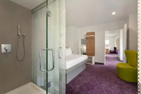 YOTEL Boston - 82