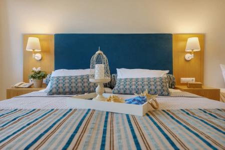 Dolphin Bay Seaside Resort & Suites - 29