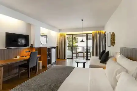 Sunprime Kamala Beach - 72