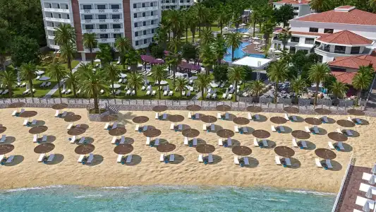 Utopia Resort & Residence - 14
