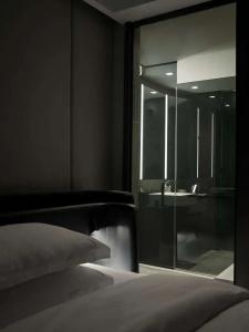 Equinox New York - 36