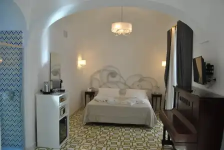 Core Amalfitano City Suites - 9