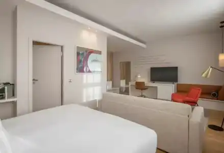 The Morrison Dublin, Curio Collection by Hilton - 58