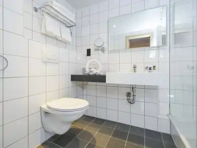 Mercure Cardiff North - 3