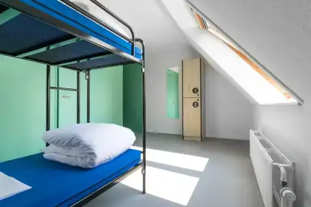 Via Suites - 53