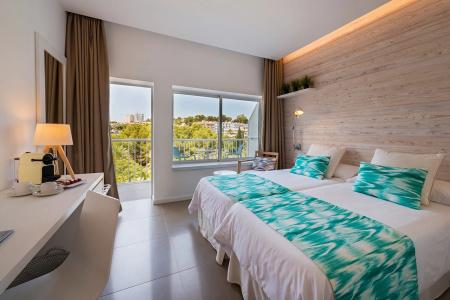 FERGUS Style Palmanova - Adults Only - 34