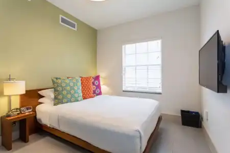 Kasa El Paseo Miami Beach - 44