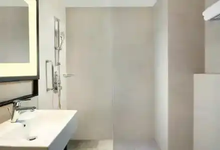 Hilton Garden Inn Jakarta Taman Palem - 53