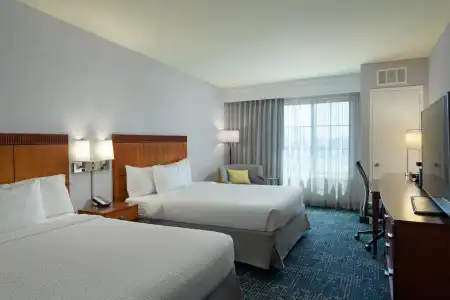 Courtyard by Marriott Old Town - 6