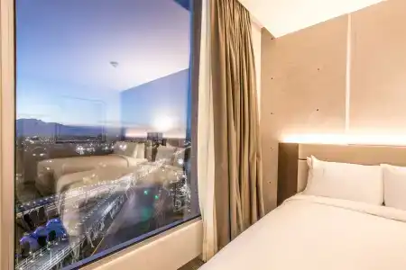 Four Points by Sheraton - 35