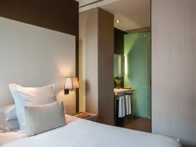 Grand Central, Small Luxurys - 32