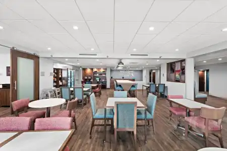 Hampton Inn by Hilton Los Angeles Airport - 14