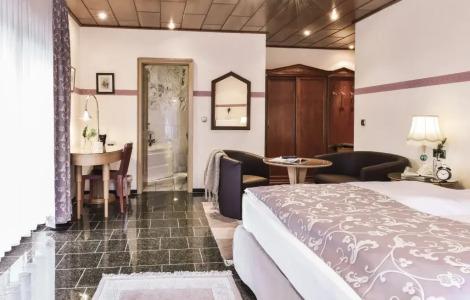 Hotel-Restaurant Barbarossahof - 127