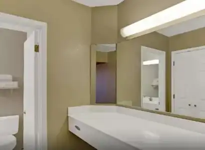 Days Inn Tucson City Center - 32