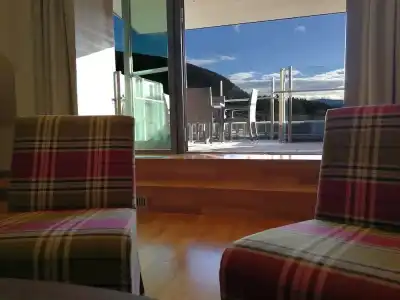 Dombåstun - 55