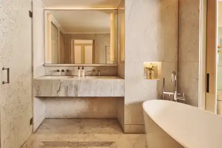 The Berkeley, Maybourne - 32