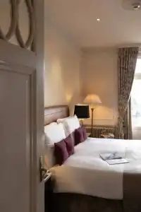 Bellevue Palace - 71