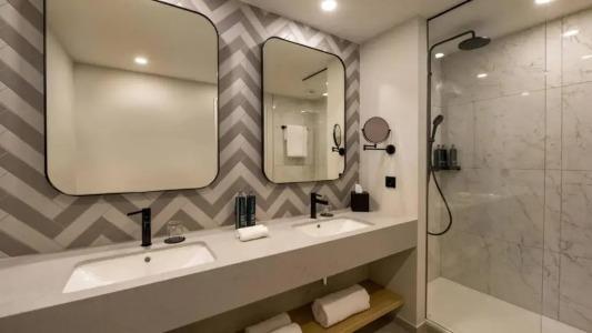 DoubleTree by Hilton Berlin Ku'damm - 23