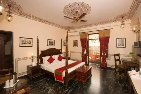 Umaid Mahal - A Heritage Style Boutique - 3