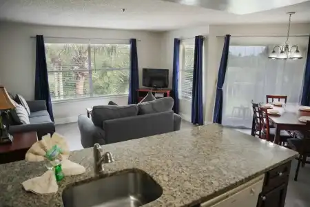 Parc Corniche Condominium Suites - 111