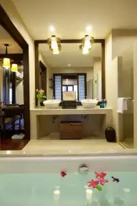 Rawi Warin Resort and Spa - 4