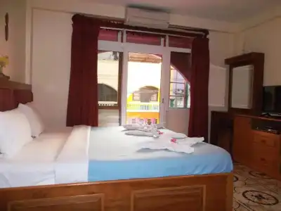Chaiyapoon Inn - 37