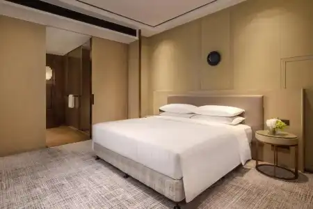 Courtyard by Marriott Shanghai International Tourism and Resorts Zone - 1