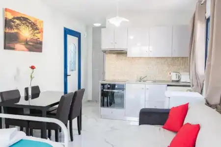 Must Stay - Evripidou Holiday Flats - 36