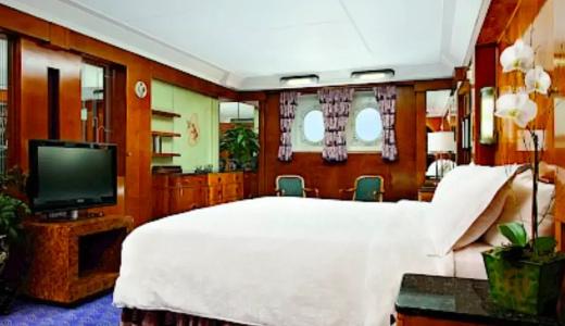 The Queen Mary - 102