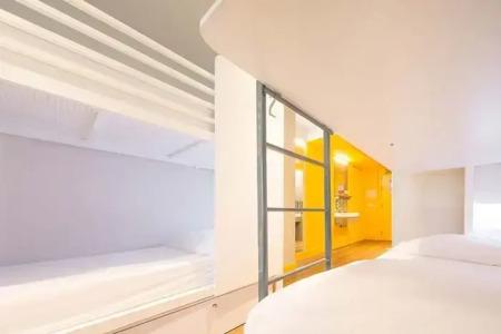 Generator Barcelona - 81