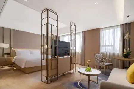 Grand Skylight - 35