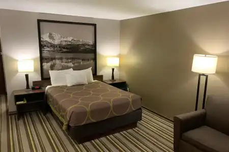 Super 8 by Wyndham Durango - 25