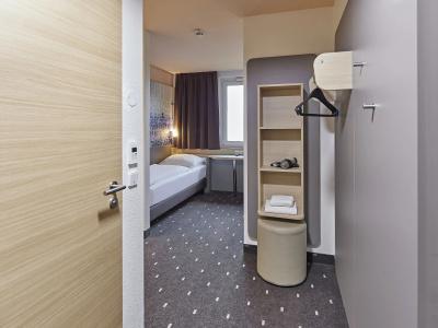B&B Köln-West - 60