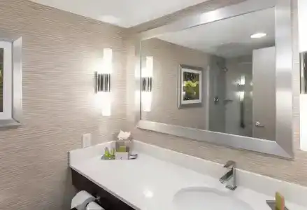 DoubleTree by Hilton Jacksonville Airport - 25