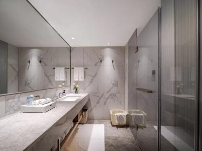 Grand Skylight - 39