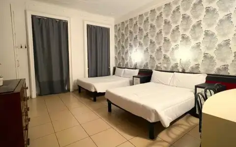 RossoVino Milano Boutique - 31