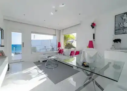 Lani's Suites de Luxe - 30