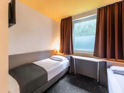 B&B Schweinfurt-Süd - 49