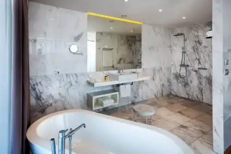 Courtyard by Marriott Brno - 46