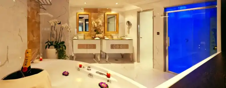 La Marquise Luxury Resort Complex - 79