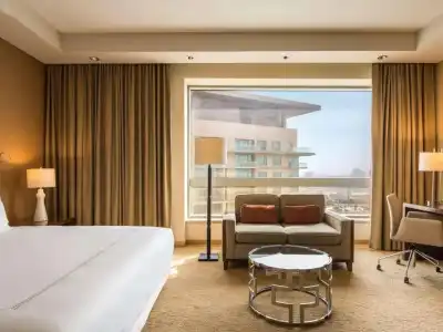 Swissôtel Al Ghurair - 7