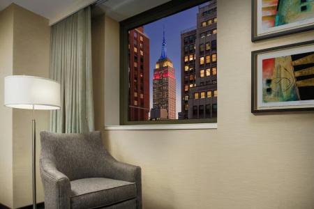 Courtyard by Marriott New York Manhattan/Times Square - 34