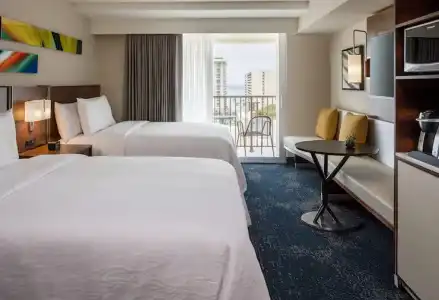 Hilton Garden Inn Waikiki Beach - 43