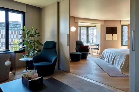 Sir Victor, part of Sircle Collection - 10