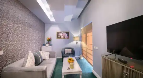 Phoenicia Comfort - 57