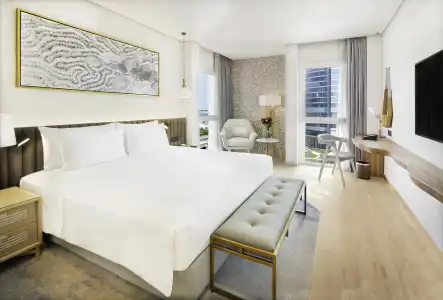 Radisson Blu & Resort, Abu Dhabi Corniche - 5