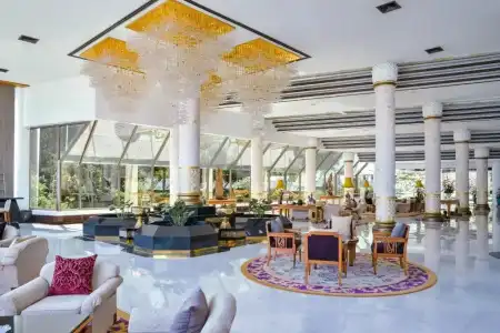 Royal Wing Suites & Spa Pattaya - 12