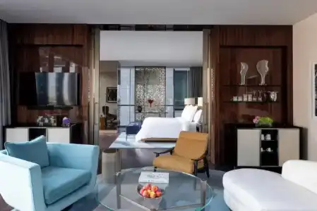 Four Seasons Dubai International Financial Centre - 111